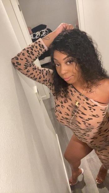 Jade, 25  female escort, Chico