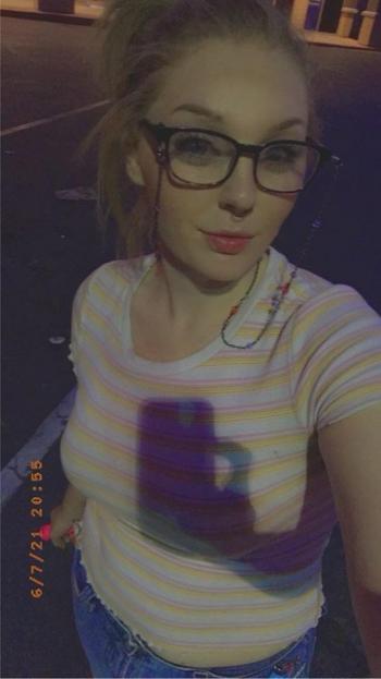 Penny lane, 27  female escort, Chico